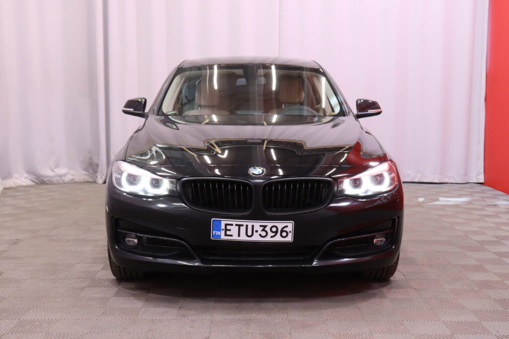 BMW - 320 Gran Turismo - F34 Gran Turismo 320d xDrive Edition // Vakkari / ShadowLine / Seisontatuuletus / Vetokoukku / Ratin lämmitys // BMW - 320 Gran Turismo - F34 Gran Turismo 320d xDrive Edition // Vakkari / ShadowLine / Seisontatuuletus / Vetokoukku / Ratin lämmitys // - Sedan