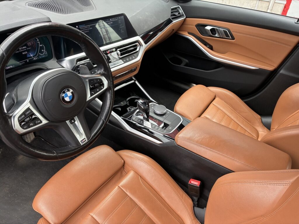 BMW - 330 - G20 Sedan 330e A Charged Edition Sport // Sport Line / 1.om Merkkihuollettu / Suomi-auto / ACC / Sporttipenkit / Nahat BMW - 330 - G20 Sedan 330e A Charged Edition Sport // Sport Line / 1.om Merkkihuollettu / Suomi-auto / ACC / Sporttipenkit / Nahat - Sedan