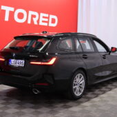 BMW - 330 - G21 Touring 330e xDrive A Charged Edition / 1-Om Suomi-Auto / ACC / Widescreen / Sporttinahat / Tutkat / 2x Renkaat / - Farmari
