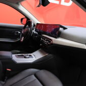 BMW - 330 - G21 Touring 330e xDrive A Charged Edition / 1-Om Suomi-Auto / ACC / Widescreen / Sporttinahat / Tutkat / 2x Renkaat / - Farmari