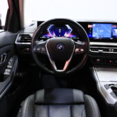 BMW - 330 - G21 Touring 330e xDrive A Charged Edition / 1-Om Suomi-Auto / ACC / Widescreen / Sporttinahat / Tutkat / 2x Renkaat / - Farmari