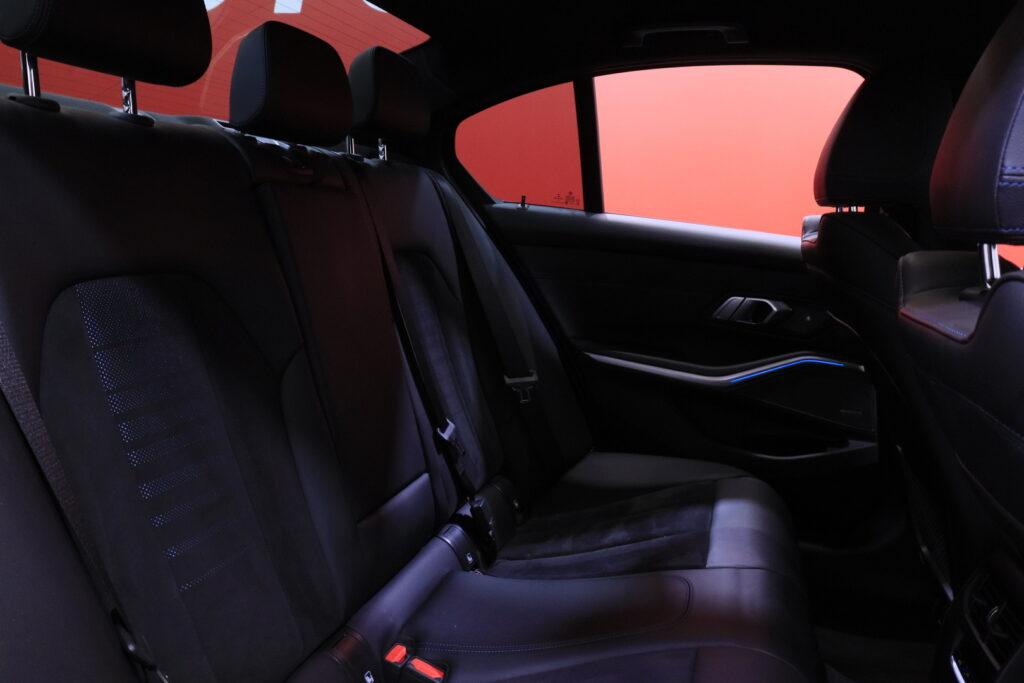 tuotekuva-BMW-330-MON-803-2026-04-17-151103-17 tuotekuva-BMW-330-MON-803-2026-04-17-151103-17
