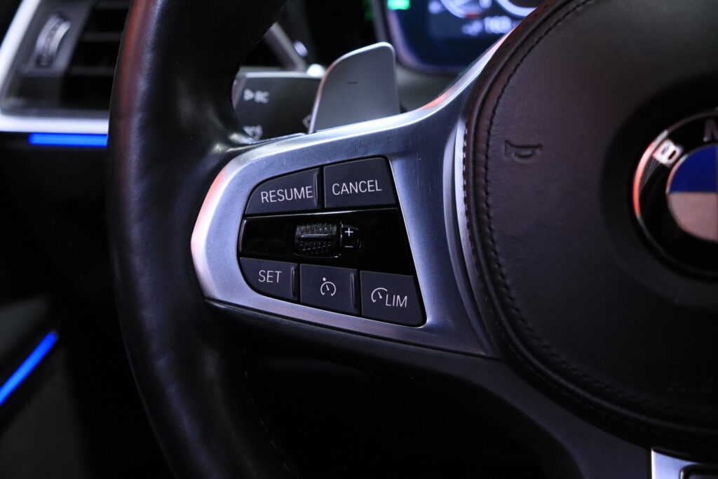 tuotekuva-BMW-330-MOP-127-2026-04-08-150605-18 tuotekuva-BMW-330-MOP-127-2026-04-08-150605-18