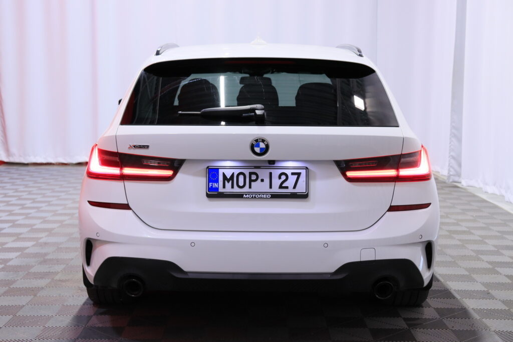 BMW - 330 - G21 Touring 330e xDrive A M Sport // Harman/Kardon / Koukku / Comfort Access / Kamera / Muistipenkki / BMW - 330 - G21 Touring 330e xDrive A M Sport // Harman/Kardon / Koukku / Comfort Access / Kamera / Muistipenkki / - Farmari