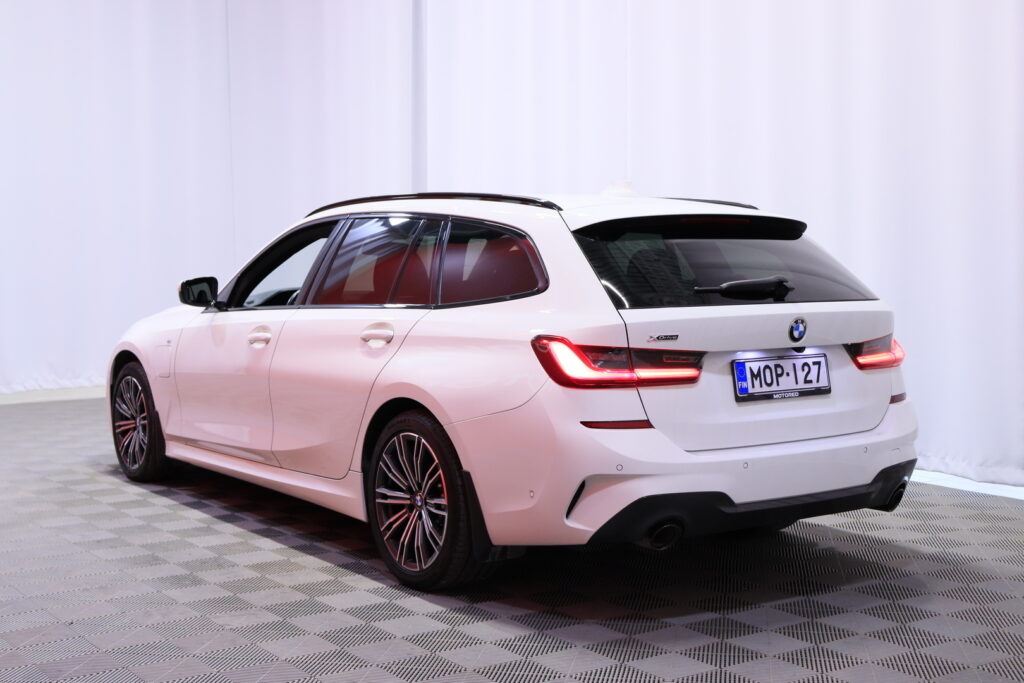 BMW - 330 - G21 Touring 330e xDrive A M Sport // Harman/Kardon / Koukku / Comfort Access / Kamera / Muistipenkki / BMW - 330 - G21 Touring 330e xDrive A M Sport // Harman/Kardon / Koukku / Comfort Access / Kamera / Muistipenkki / - Farmari