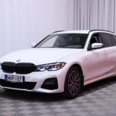 BMW - 330 - G21 Touring 330e xDrive A M Sport // Harman/Kardon / Koukku / Comfort Access / Kamera / Muistipenkki / - Farmari