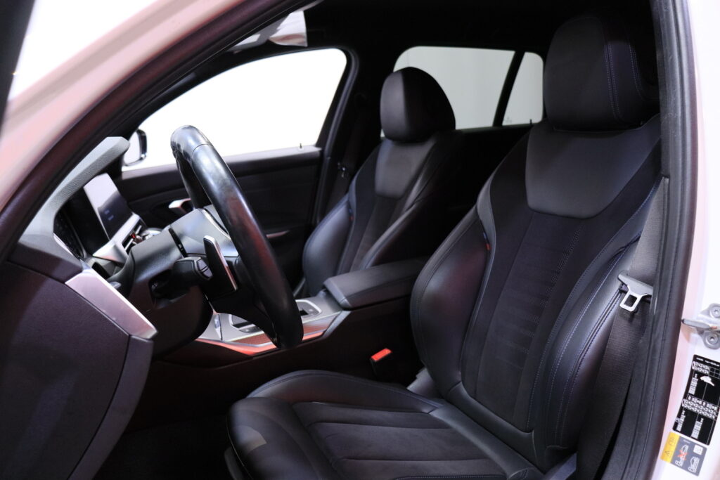 BMW - 330 - G21 Touring 330e xDrive A M Sport // Harman/Kardon / Koukku / Comfort Access / Kamera / Muistipenkki / BMW - 330 - G21 Touring 330e xDrive A M Sport // Harman/Kardon / Koukku / Comfort Access / Kamera / Muistipenkki / - Farmari