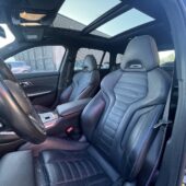 BMW - 330 - G21 Touring 330e xDrive A Charged Edition M Sport Pro LCI // M-istuimet / H&K / Panorama / HUD / ACC // - Farmari