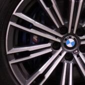 tuotekuva-BMW-330-ZNM-697-2026-04-23-131605-37