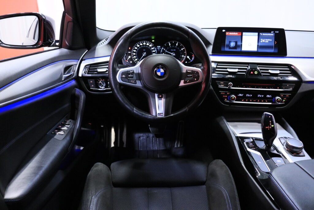 BMW - 520 - G30 Sedan 520d A M Sport / Prof. Navi / Hifit / Kamera / Sporttipenkit / LED / BMW - 520 - G30 Sedan 520d A M Sport / Prof. Navi / Hifit / Kamera / Sporttipenkit / LED / - Sedan