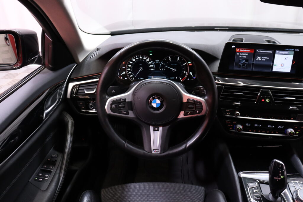 tuotekuva-BMW-520-JMK-661-2026-04-22-090005-16 tuotekuva-BMW-520-JMK-661-2026-04-22-090005-16