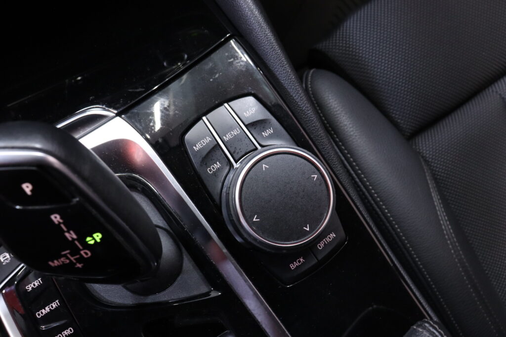 tuotekuva-BMW-520-JMK-661-2026-04-22-090005-28 tuotekuva-BMW-520-JMK-661-2026-04-22-090005-28