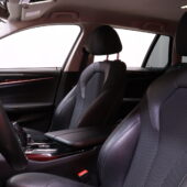 BMW - 520 - G31 Touring 520d A xDrive Business // Vakionopeudensäädin / Pysäköintiavustin / P. Kamera / Vetokoukku / 2x renkaat // - Farmari