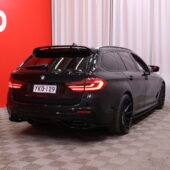 BMW - 520 - G31 Touring 520d A Business / Seisontatuuletus ajastimella / Vakionopeudensäädin Ohjauspyörän lämmitys / 2x renkaat // - Farmari