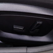 BMW - 520 - G31 Touring 520d A Business / Seisontatuuletus ajastimella / Vakionopeudensäädin Ohjauspyörän lämmitys / 2x renkaat // - Farmari