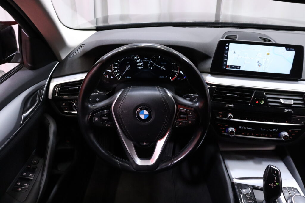 tuotekuva-BMW-520-YKO-129-2026-04-08-112008-16 tuotekuva-BMW-520-YKO-129-2026-04-08-112008-16