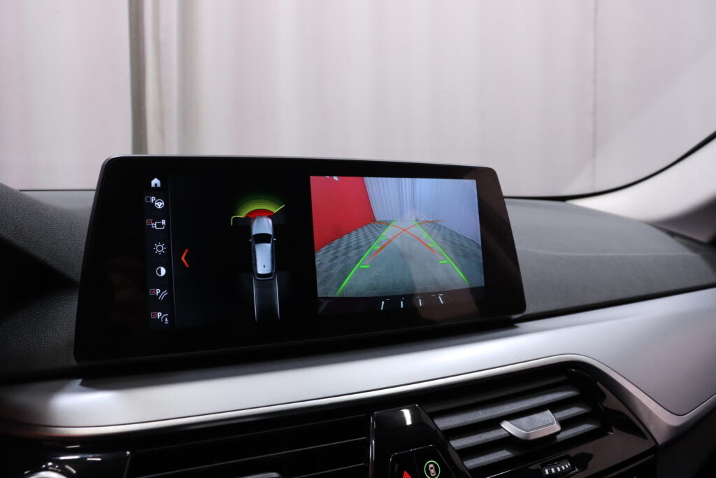 tuotekuva-BMW-520-YKO-129-2026-04-08-112008-22 tuotekuva-BMW-520-YKO-129-2026-04-08-112008-22