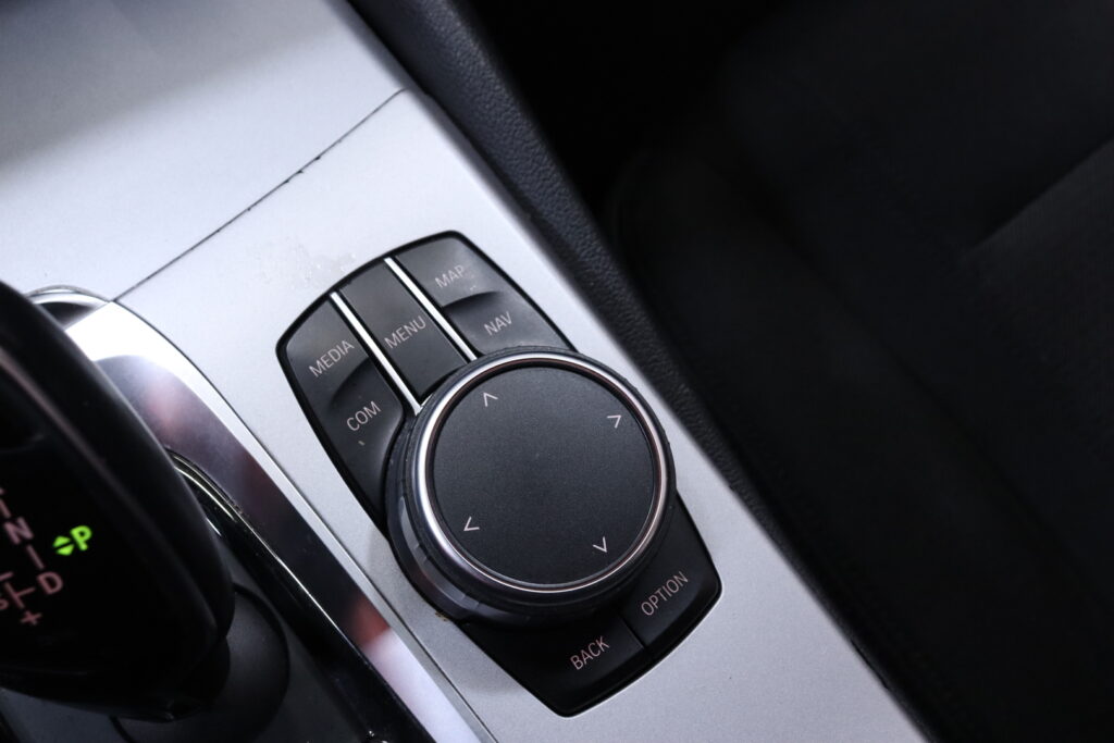 tuotekuva-BMW-520-YKO-129-2026-04-08-112008-26 tuotekuva-BMW-520-YKO-129-2026-04-08-112008-26