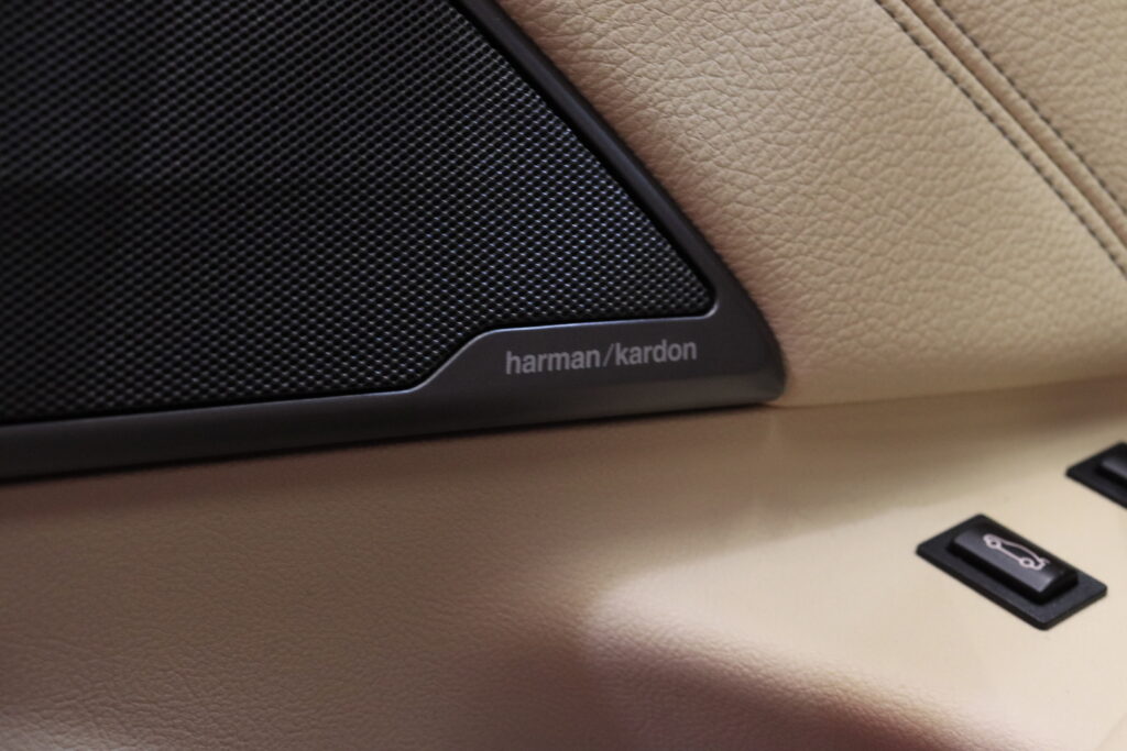 BMW - 530 - G30 iPerformance Sedan M sport // LED / Harman&Kardon / Prof.navi / CarPlay / Lämmitettävä ratti / Shadow Line // BMW - 530 - G30 iPerformance Sedan M sport // LED / Harman&Kardon / Prof.navi / CarPlay / Lämmitettävä ratti / Shadow Line // - Sedan