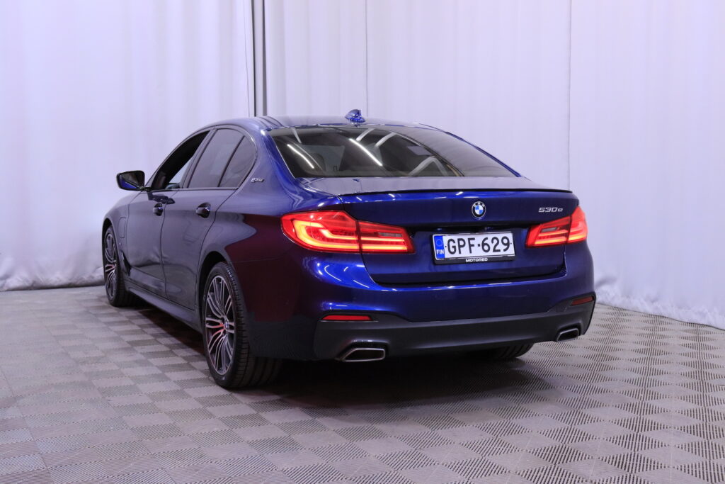 BMW - 530 - G30 iPerformance Sedan M sport // LED / Harman&Kardon / Prof.navi / CarPlay / Lämmitettävä ratti / Shadow Line // BMW - 530 - G30 iPerformance Sedan M sport // LED / Harman&Kardon / Prof.navi / CarPlay / Lämmitettävä ratti / Shadow Line // - Sedan