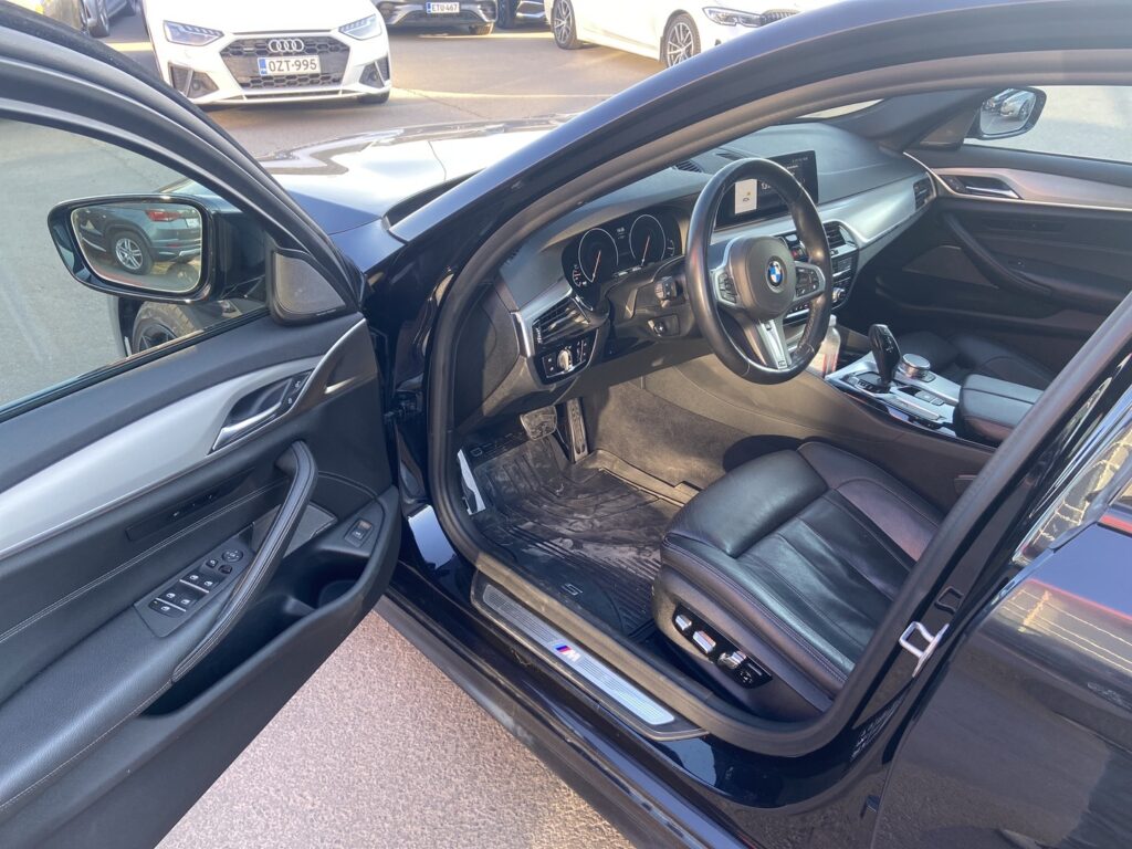 BMW - 530 - xDrive M-sport BMW - 530 - xDrive M-sport - Farmari