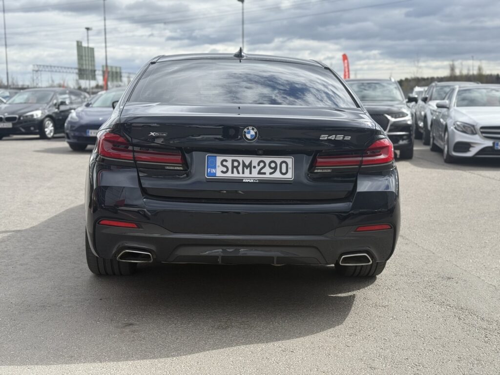 BMW - 545 - G30 Sedan 545e xDrive A M Sport BMW - 545 - G30 Sedan 545e xDrive A M Sport - Sedan