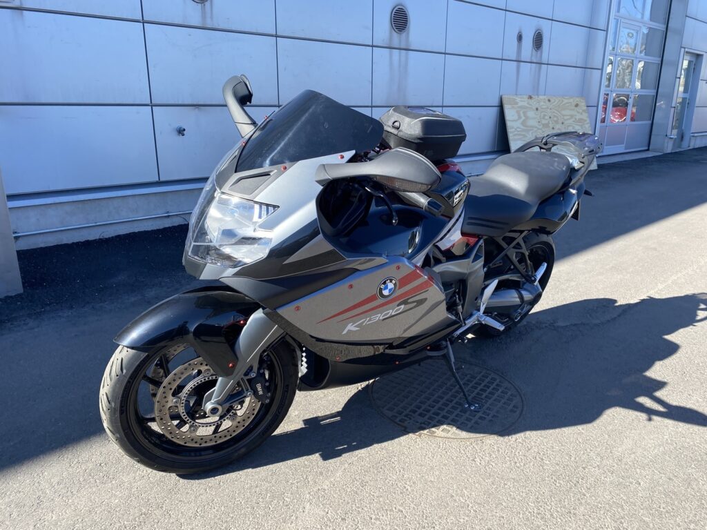 BMW - K - 1300 S // Juuri saapunut! / 2x Laukut / Akrapovic / ESA / Kahvalämppärit / Navi // - Moottoripyörä