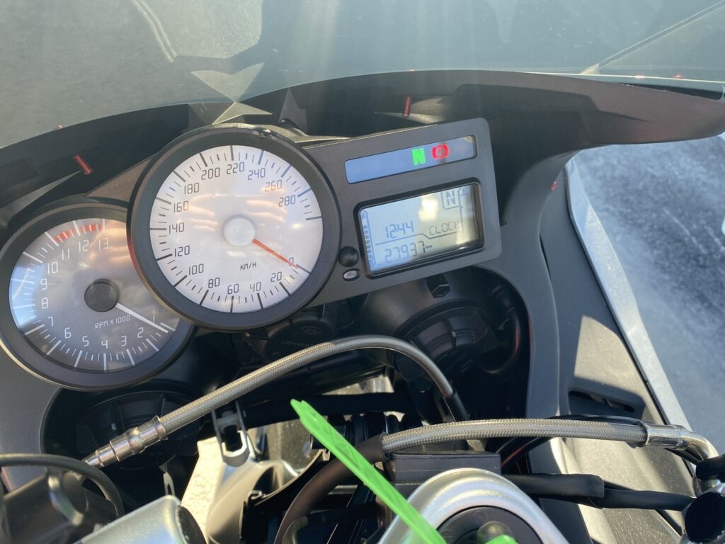 BMW - K - 1300 S // Juuri saapunut! / 2x Laukut / Akrapovic / ESA / Kahvalämppärit / Navi // BMW - K - 1300 S // Juuri saapunut! / 2x Laukut / Akrapovic / ESA / Kahvalämppärit / Navi // - Moottoripyörä