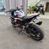 BMW - M - 1000R // 1.Om. Suomi-Pyörä / Takuu / Merkkihuollettu / Shifter / Vakkari // - Moottoripyörä