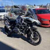BMW - R - 1200GS Adventure / Navi / Laukut / Dynamic ESA / Vakkari / Driving modes PRO // - Moottoripyörä