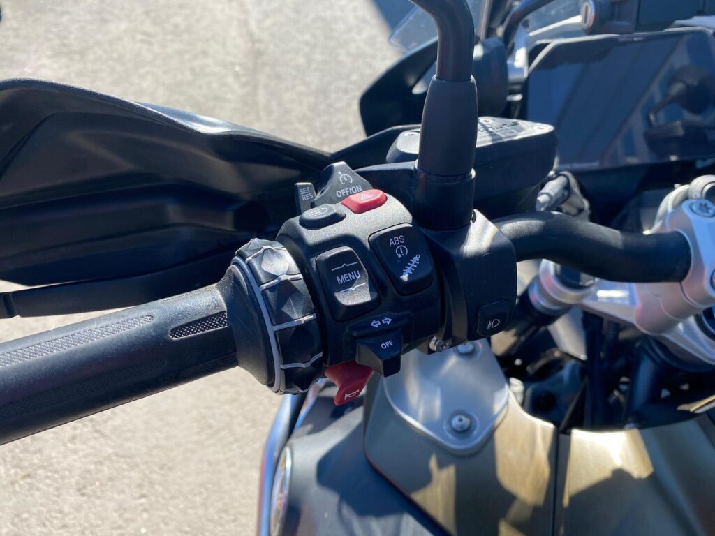 BMW - R - 1250 GS Adventure // 2x Laukut / Dynamic ESA / Shifter PRO / Keyless / Driving modes PRO / Vakkari // BMW - R - 1250 GS Adventure // 2x Laukut / Dynamic ESA / Shifter PRO / Keyless / Driving modes PRO / Vakkari // - Moottoripyörä