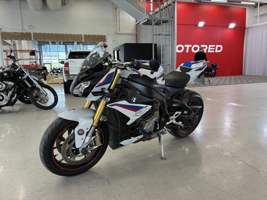 BMW - S - 1000R // Juuri saapunut! / Huoltokirja / Shifter Pro / Ajomodet Pro / DTC // BMW - S - 1000R // Juuri saapunut! / Huoltokirja / Shifter Pro / Ajomodet Pro / DTC // - Moottoripyörä