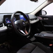 BMW - X1 - U11 25e xDrive Charged Edition / 1-Om. Merkkihuollettu Suomi-auto / ACC / Harman&Kardon / Muistipenkki hieronnalla / Koukku / - Maastoauto