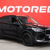 BMW - X1 - U11 25e xDrive Charged Edition / 1-Om. Merkkihuollettu Suomi-auto / ACC / Harman&Kardon / Muistipenkki hieronnalla / Koukku / - Maastoauto
