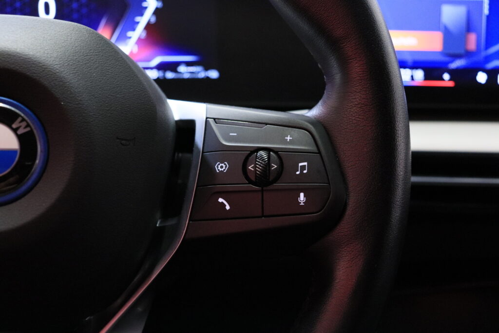 tuotekuva-BMW-X1-MVJ-657-2026-04-09-145506-18 tuotekuva-BMW-X1-MVJ-657-2026-04-09-145506-18