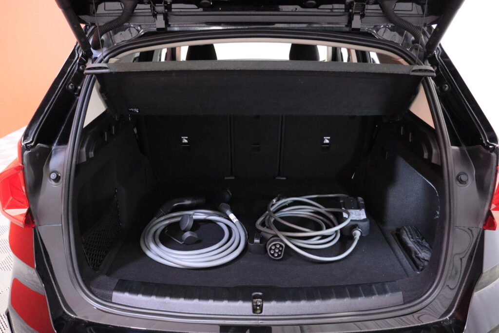 tuotekuva-BMW-X1-MVJ-657-2026-04-09-145506-31 tuotekuva-BMW-X1-MVJ-657-2026-04-09-145506-31