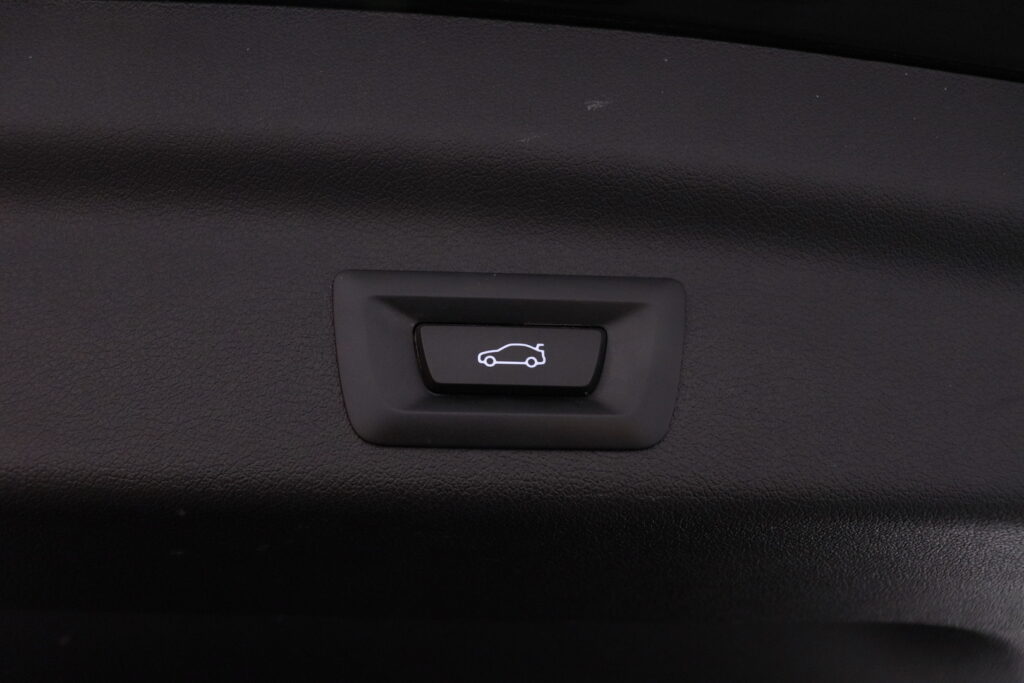 tuotekuva-BMW-X1-MVJ-657-2026-04-09-145506-33 tuotekuva-BMW-X1-MVJ-657-2026-04-09-145506-33