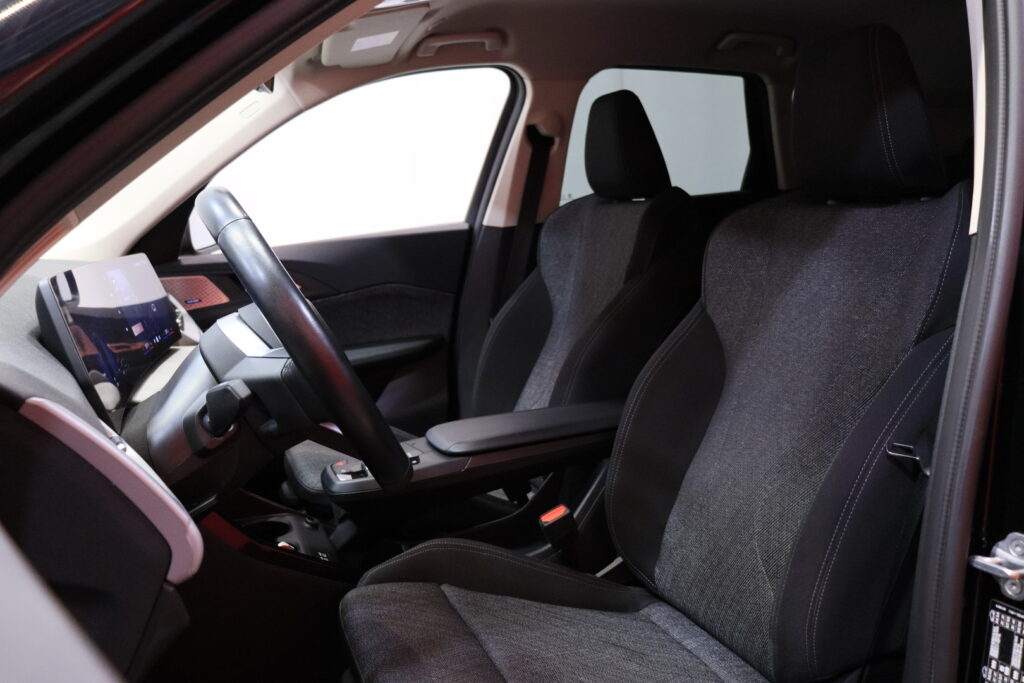 BMW - X1 - U11 25e xDrive Charged Edition / 1-Om. Merkkihuollettu Suomi-auto / ACC / Harman&Kardon / Muistipenkki hieronnalla / Koukku / BMW - X1 - U11 25e xDrive Charged Edition / 1-Om. Merkkihuollettu Suomi-auto / ACC / Harman&Kardon / Muistipenkki hieronnalla / Koukku / - Maastoauto