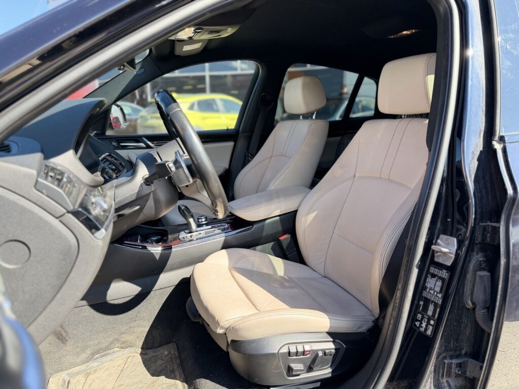 BMW - X4 - F26 LCI xDrive20d A Business M Sport BMW - X4 - F26 LCI xDrive20d A Business M Sport - Sedan