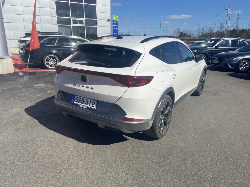 Cupra - Formentor - 1.4 PHEV 150 kW e-HYBRID DSG Cupra - Formentor - 1.4 PHEV 150 kW e-HYBRID DSG - Maastoauto