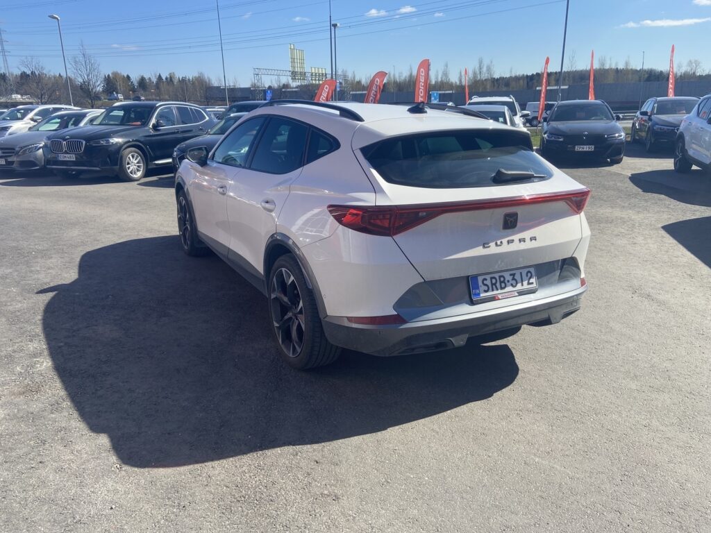 Cupra - Formentor - 1.4 PHEV 150 kW e-HYBRID DSG Cupra - Formentor - 1.4 PHEV 150 kW e-HYBRID DSG - Maastoauto