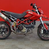 DUCATI - HYPERMOTARD - 1100 // Juuri saapunut! / Suomi-pyörä / Hiilikuitu / Termignoni / Huoltokirja // - Moottoripyörä
