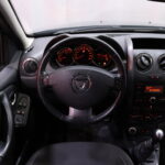 Dacia - Duster - TCe 125 S&S 4x4 Laureate // Vakkari / Lohko+sisäpistoke / Defa lämppäri / ilmastointi / 2x renkaat // - Maastoauto