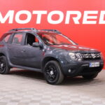 Dacia - Duster - TCe 125 S&S 4x4 Laureate // Vakkari / Lohko+sisäpistoke / Defa lämppäri / ilmastointi / 2x renkaat // - Maastoauto