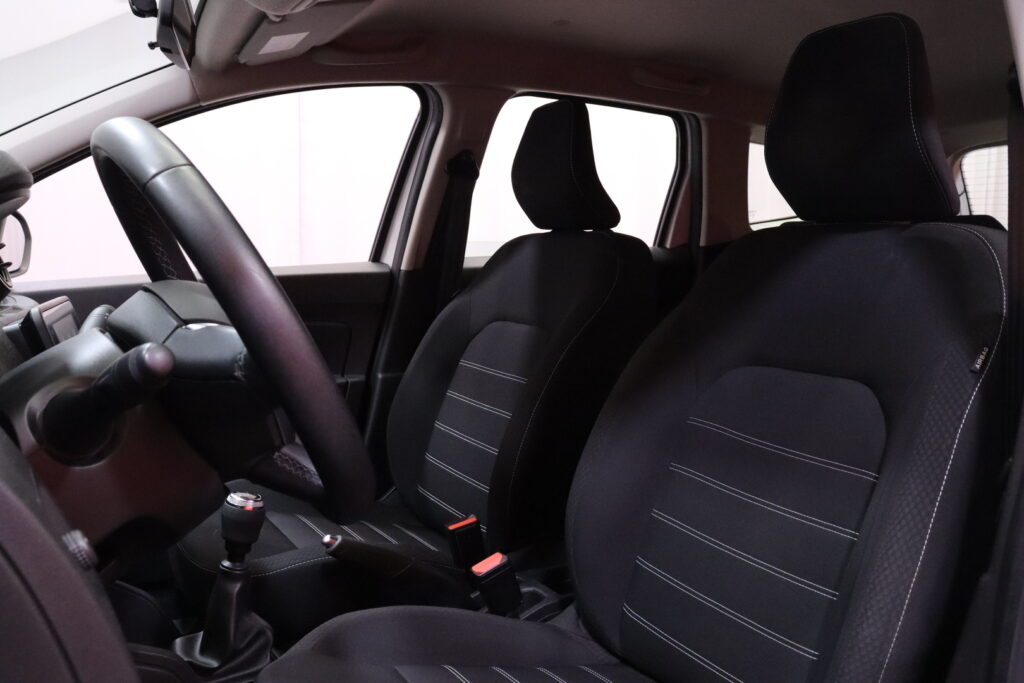 Dacia - Duster - TCe 150 4x4 Comfort / 1.Om Suomi-Auto / Merkkihuollettu / LED / Vakkari / Kahdet renkaat / Neliveto / Dacia - Duster - TCe 150 4x4 Comfort / 1.Om Suomi-Auto / Merkkihuollettu / LED / Vakkari / Kahdet renkaat / Neliveto / - Farmari