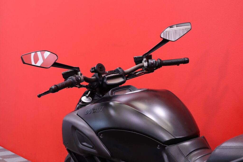 Ducati - Diavel - 1200 // Juuri Saapunut / Facelift / Huoltokirja / Desmot tehty /Ajomodet! // Ducati - Diavel - 1200 // Juuri Saapunut / Facelift / Huoltokirja / Desmot tehty /Ajomodet! // - Moottoripyörä