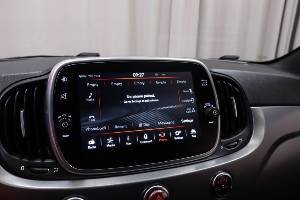 tuotekuva-Fiat-Abarth-500-EPX-399-2026-04-10-160604-20 tuotekuva-Fiat-Abarth-500-EPX-399-2026-04-10-160604-20