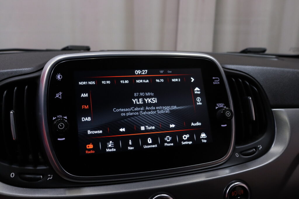 tuotekuva-Fiat-Abarth-500-EPX-399-2026-04-10-160604-22 tuotekuva-Fiat-Abarth-500-EPX-399-2026-04-10-160604-22