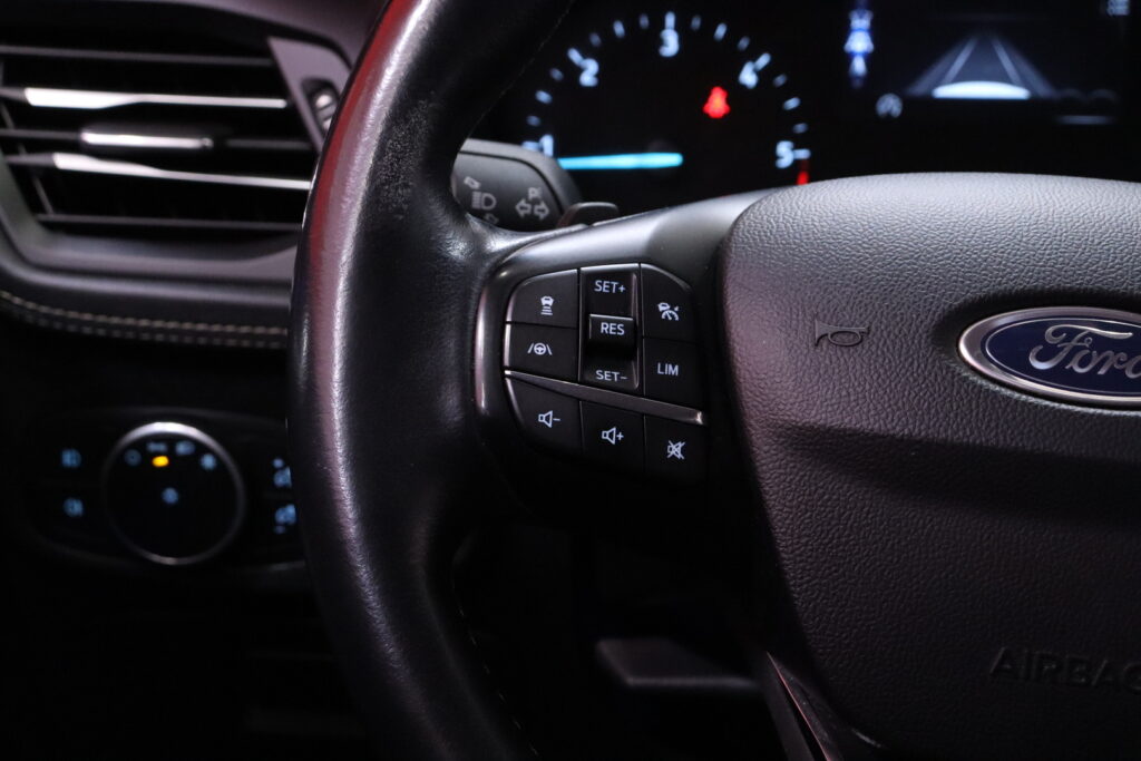 tuotekuva-Ford-Focus-GNY-840-2026-04-02-133505-17 tuotekuva-Ford-Focus-GNY-840-2026-04-02-133505-17