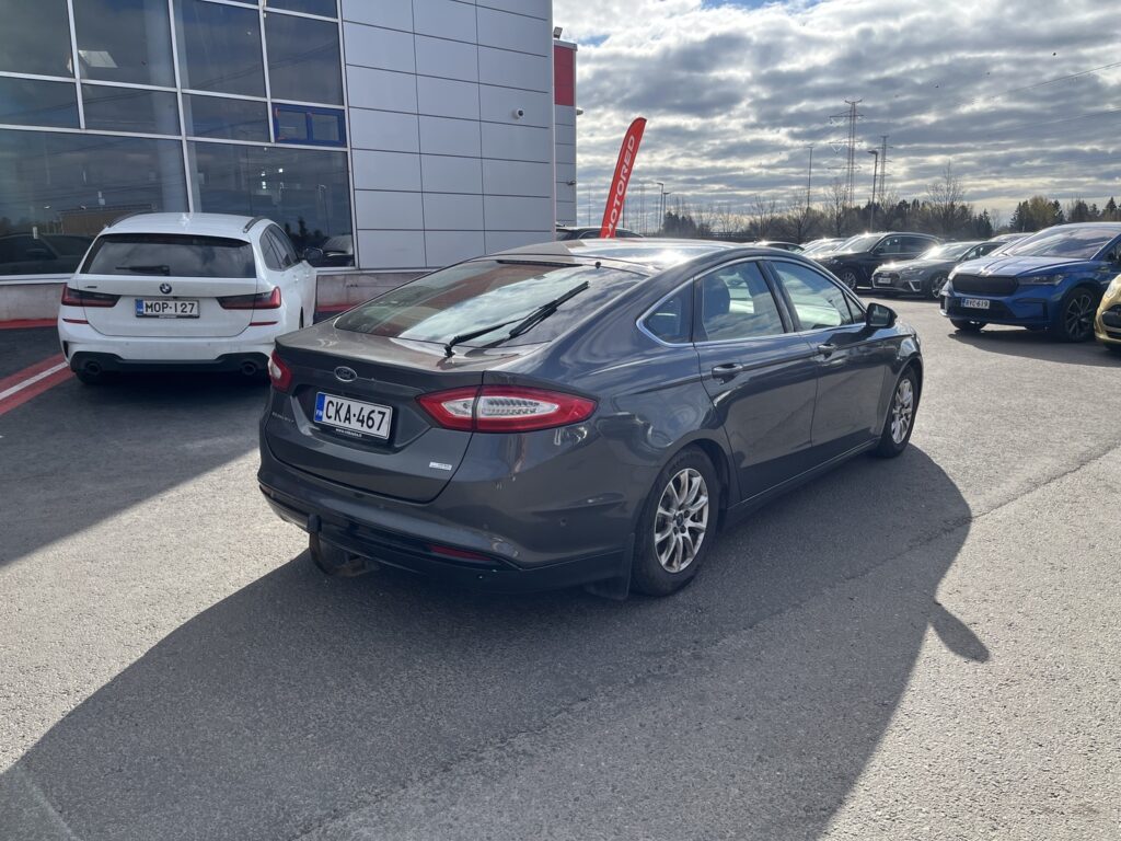 Ford - Mondeo - 1,5 TDCi 120hv ECOnetic M6 Titanium Business 5D Ford - Mondeo - 1,5 TDCi 120hv ECOnetic M6 Titanium Business 5D - Viistoperä